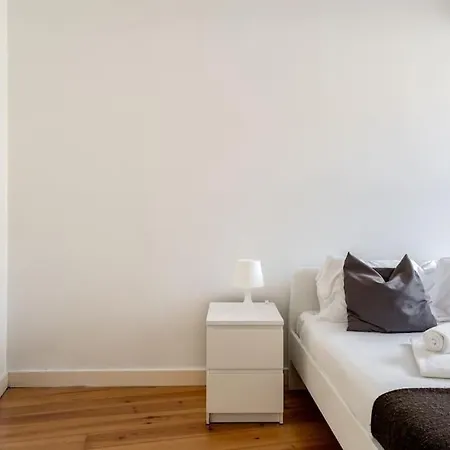 アパート Cozy Ground Floor With Ac And Loft Bedroom