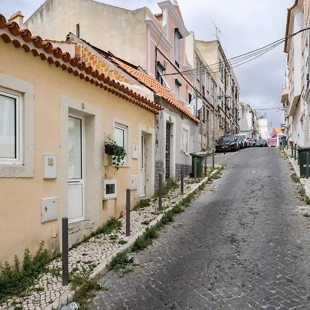 Cozy Ground Floor With Ac And Loft Bedroom By Lisbeyond Apartament *