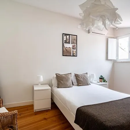 Cozy Ground Floor With Ac And Loft Bedroom By Lisbeyond *