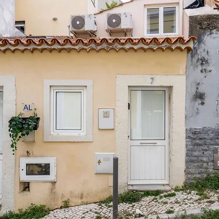 Cozy Ground Floor With Ac And Loft Bedroom By Lisbeyond Lisbon