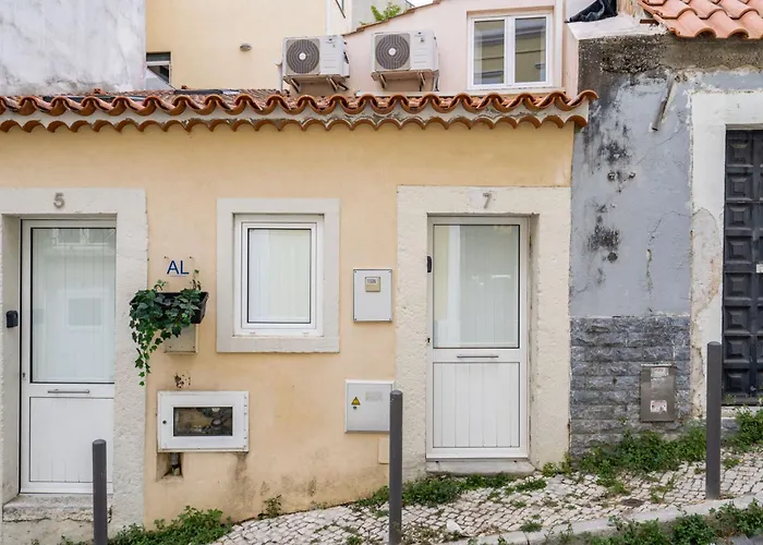 Cozy Ground Floor With Ac And Loft Bedroom By Lisbeyond Lisbon